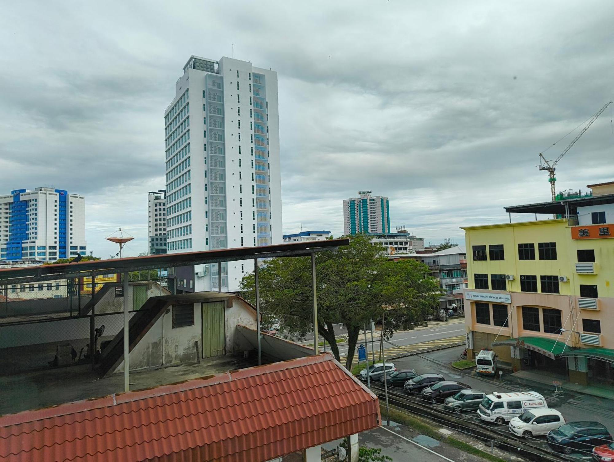 101 Hotel Miri Kültér fotó