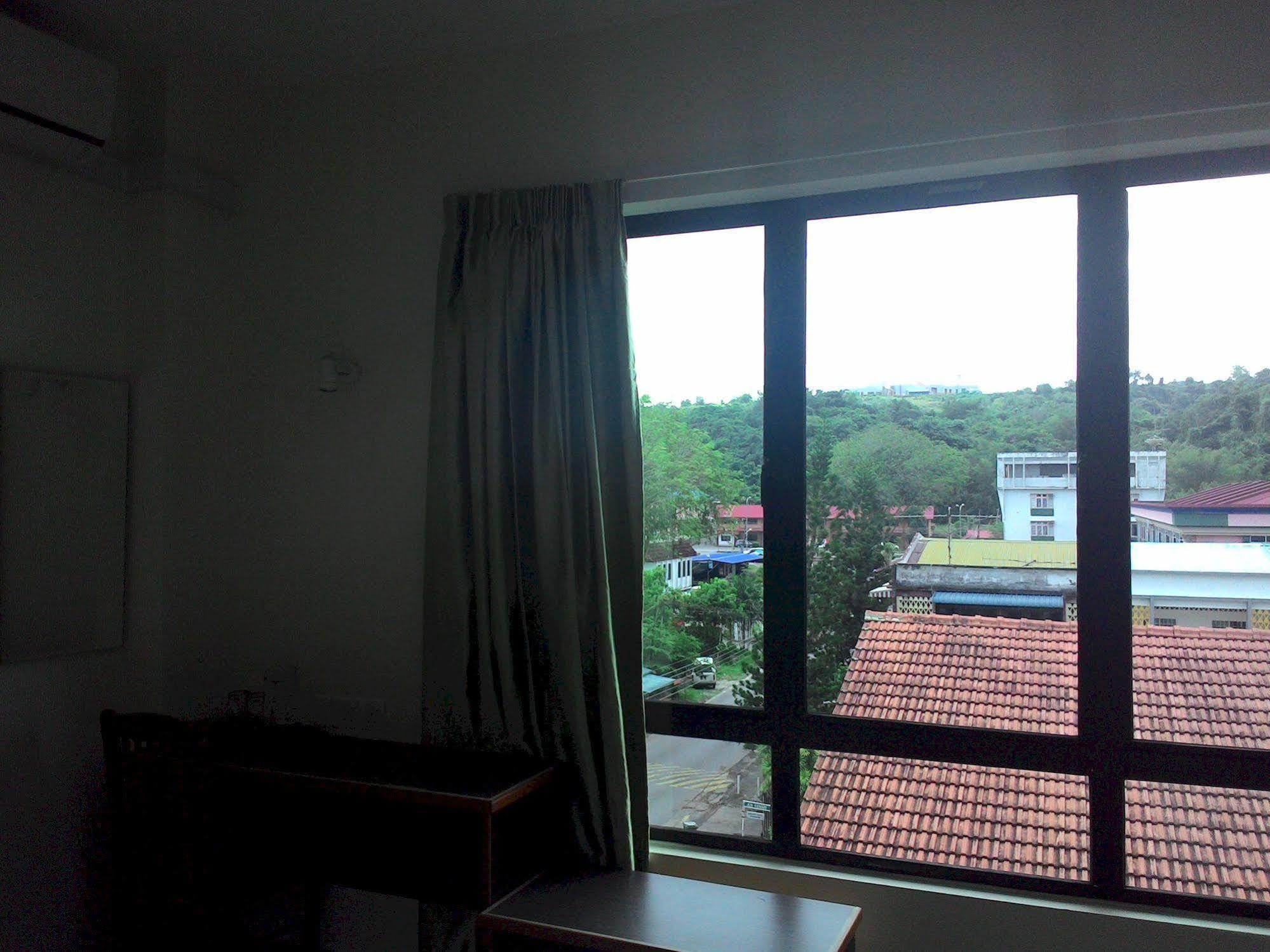 101 Hotel Miri Kültér fotó
